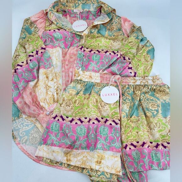 2pc Luxxel Uptown Chic Satin Short Set Button Down Floral - Picture 5 of 14